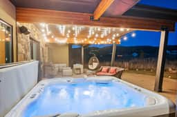 ParkCity Lighthouse | Mountain View, Hot Tub & BBQ - Image 4