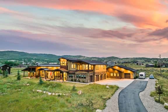 ParkCity Lighthouse | Mountain View, Hot Tub & BBQ - Image 1